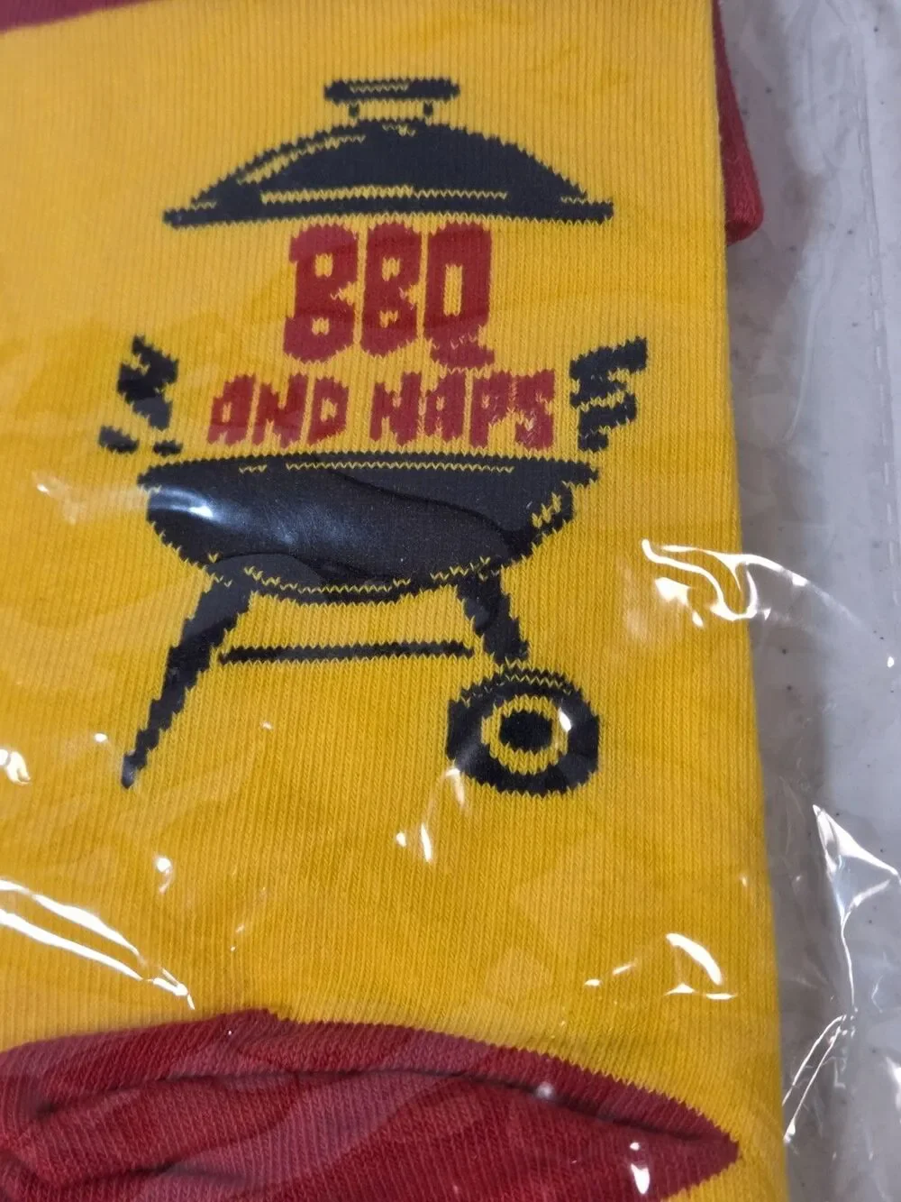 BBQ and Naps‎ Novelty Socks Unisex Men Women Yellow Funny Grill Gift NEW